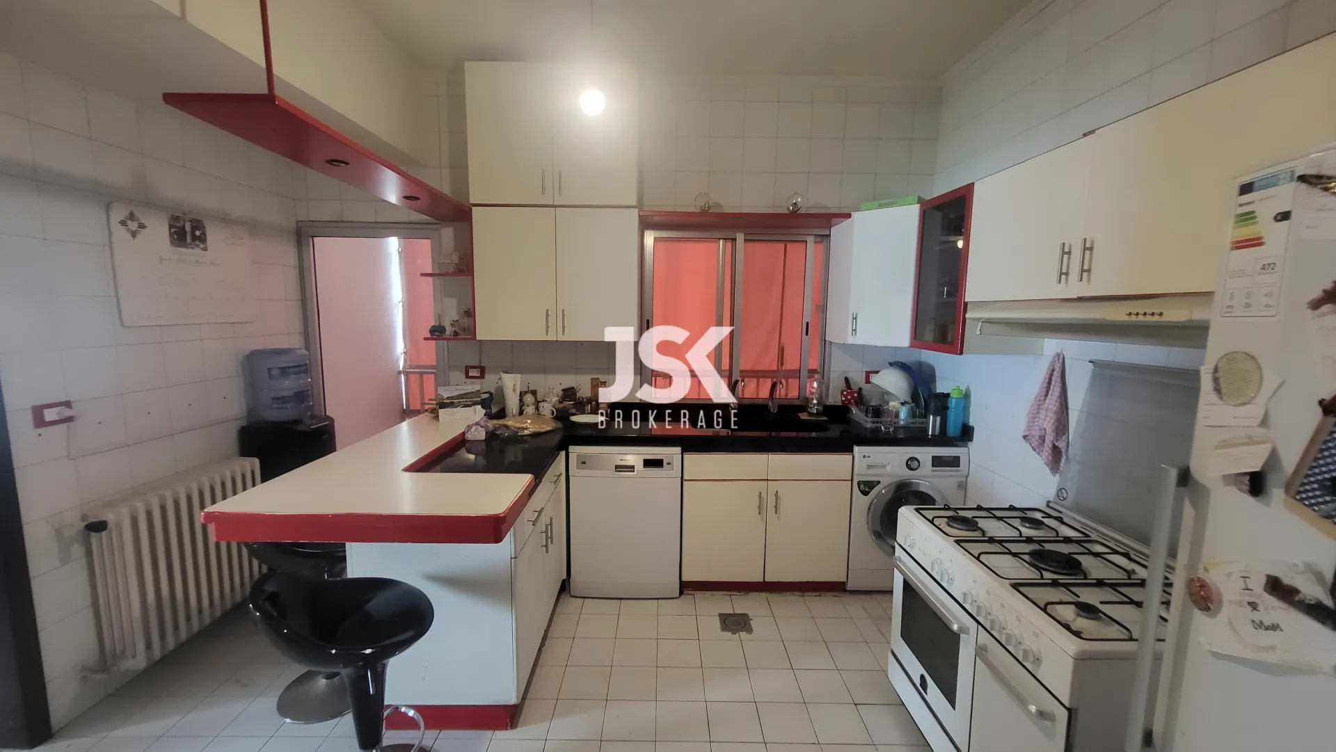 Apartment for Sale in Haret Sakher