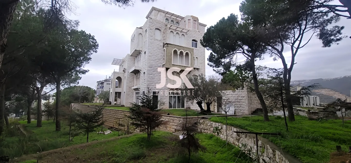 Villa for sale in Harissa-Daraoun, Lebanon - 8 bed, 9 bath