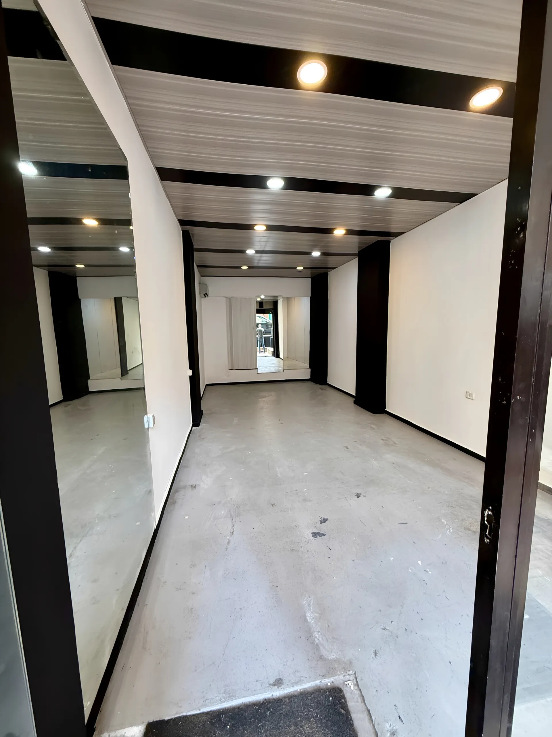 Shop for rent in Achrafieh, beirut, lebanon