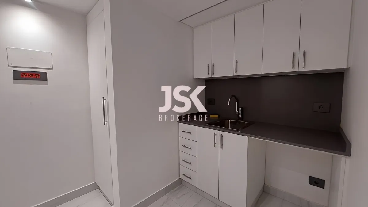 Office for sale in Downtown