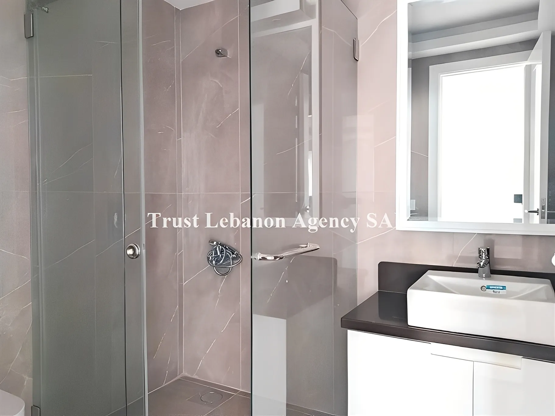 Apartment for Sale in Metn Kanabet Broumana Lebanon - 4 bed, 5 bath