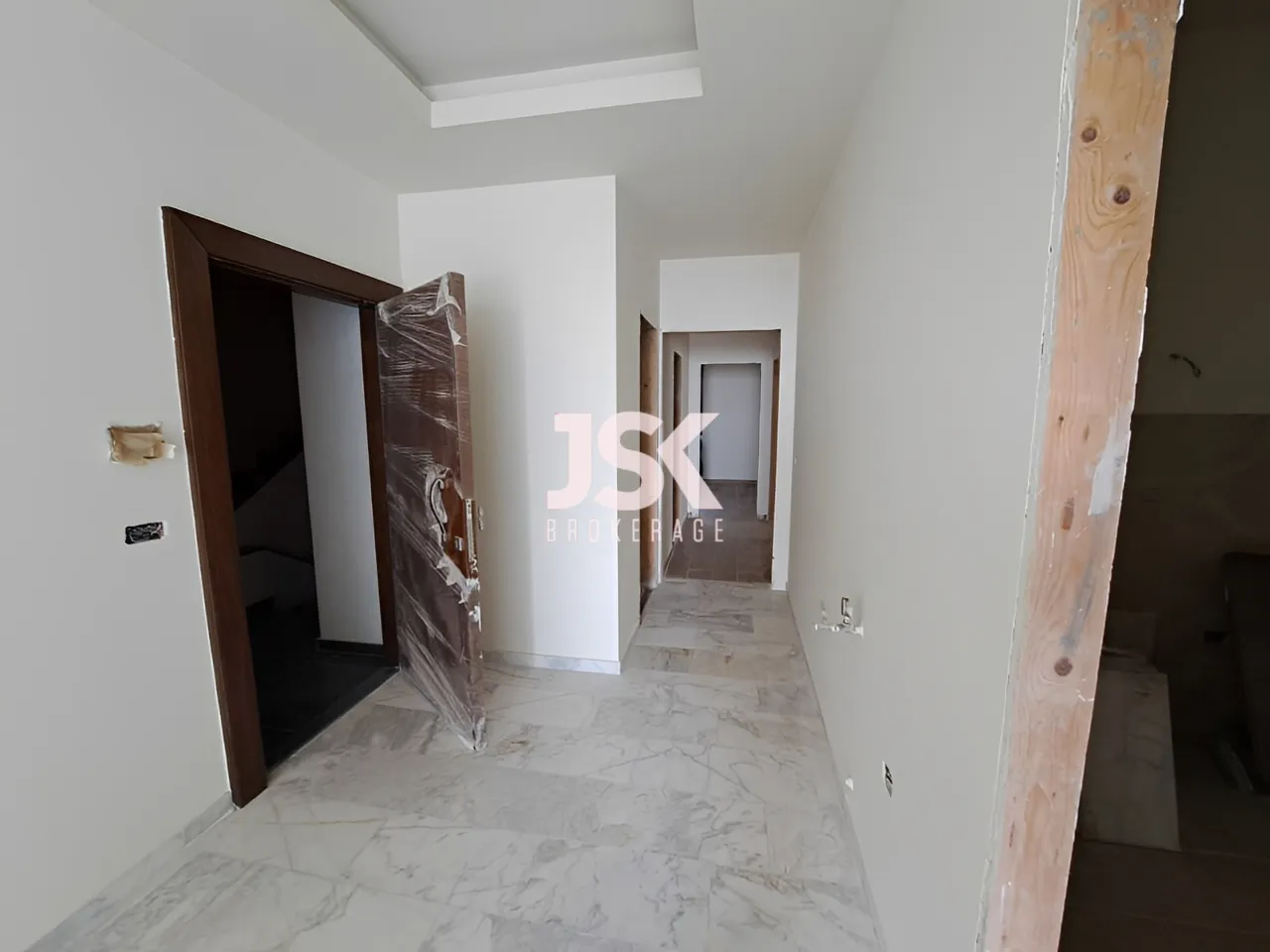 Apartment for Sale in Ain Saadeh - 3 bed, 4 bath