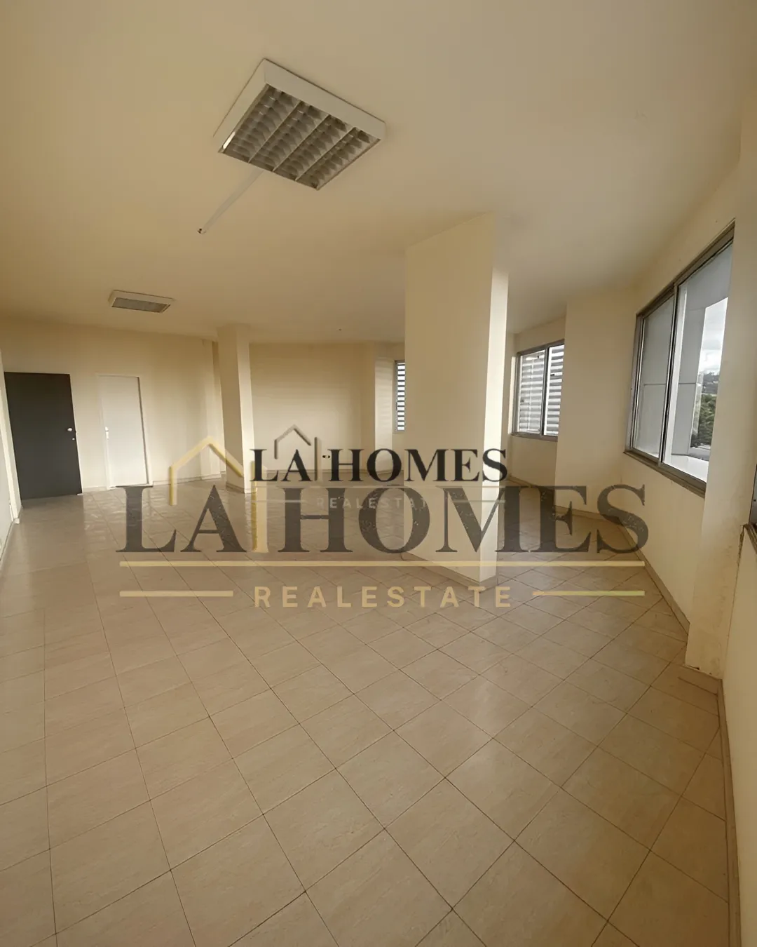 Office for rent in Zouk Mosbeh