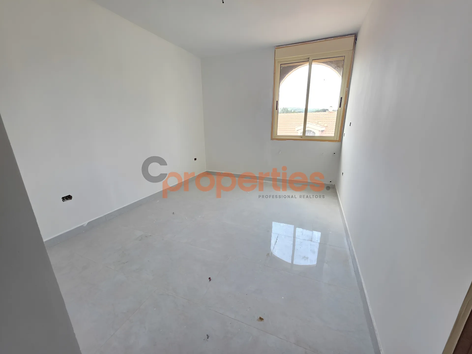 Apartment for Sale in Bolonia