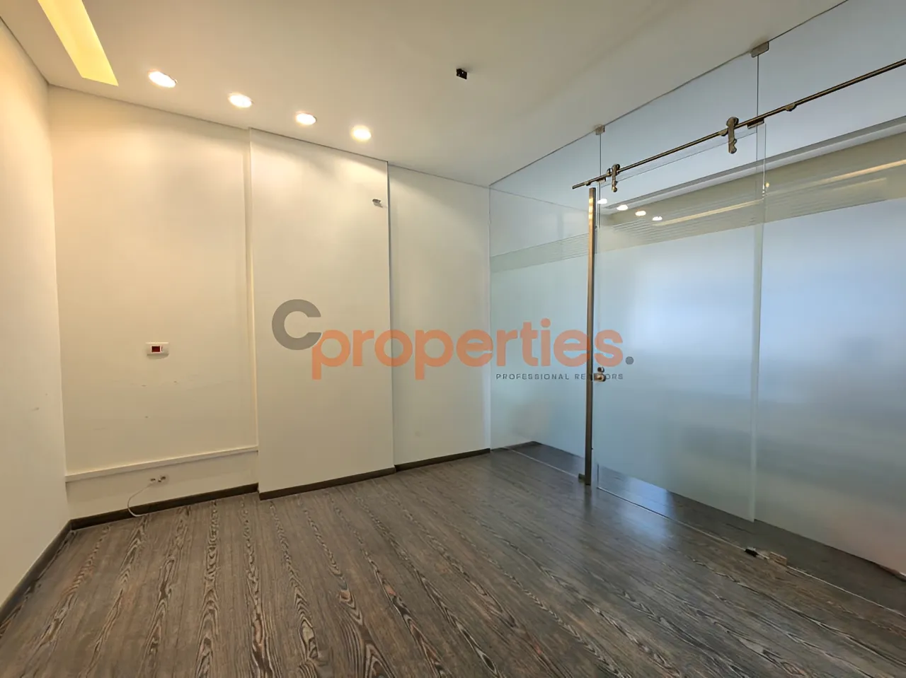 Office for Rent in Antelias