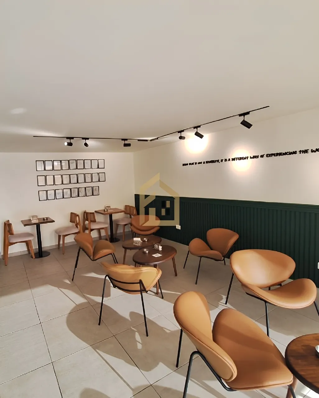 Shop for rent in Dbayeh, Lebanon