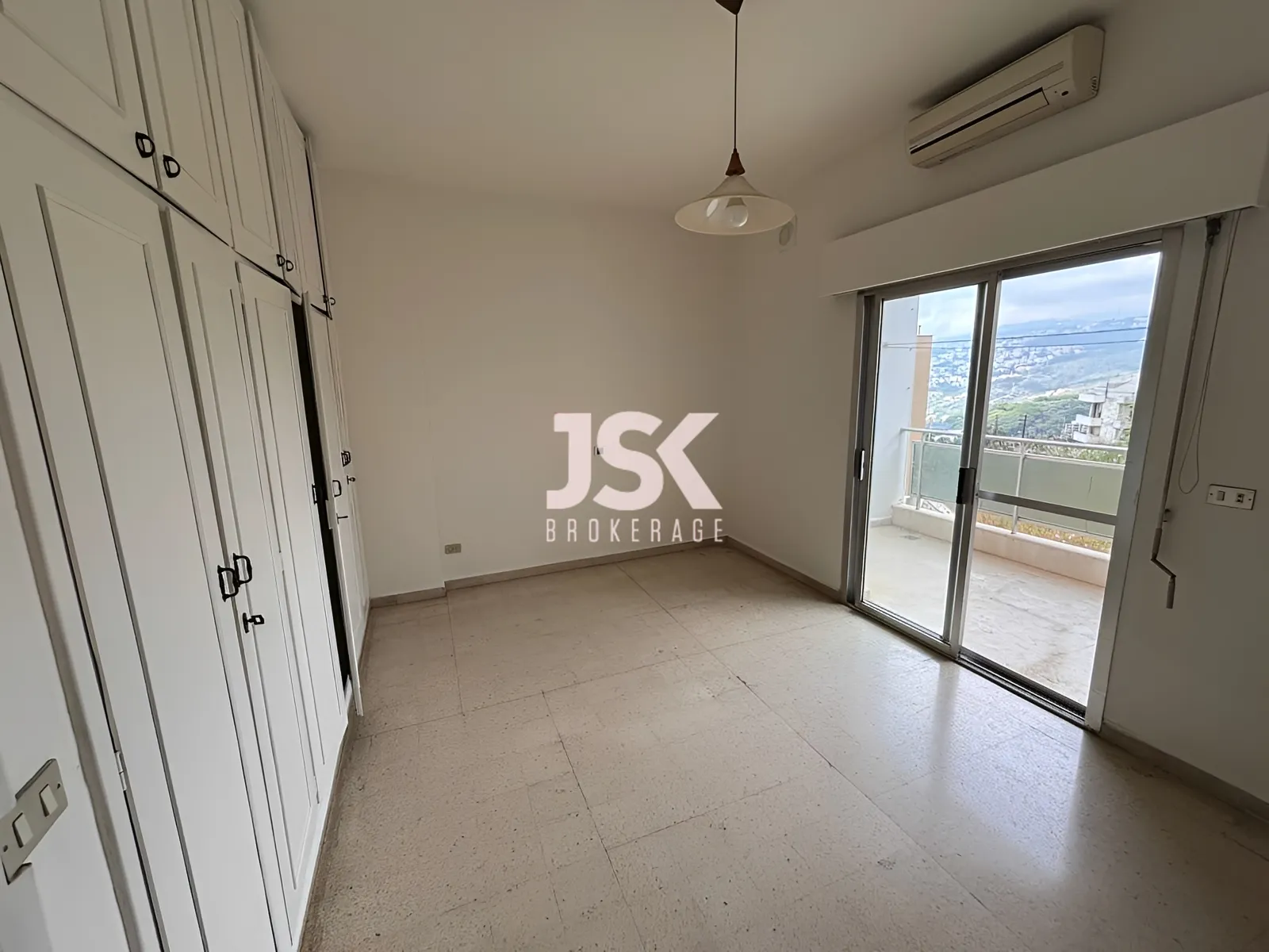 Apartment for Sale in Mazraat Yachoua