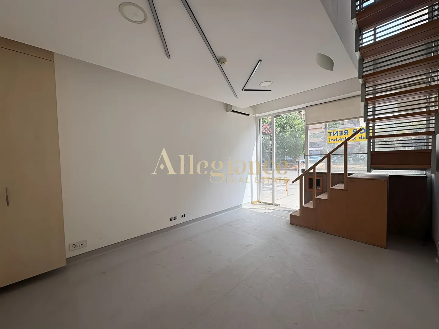 Shop for rent in Badaro