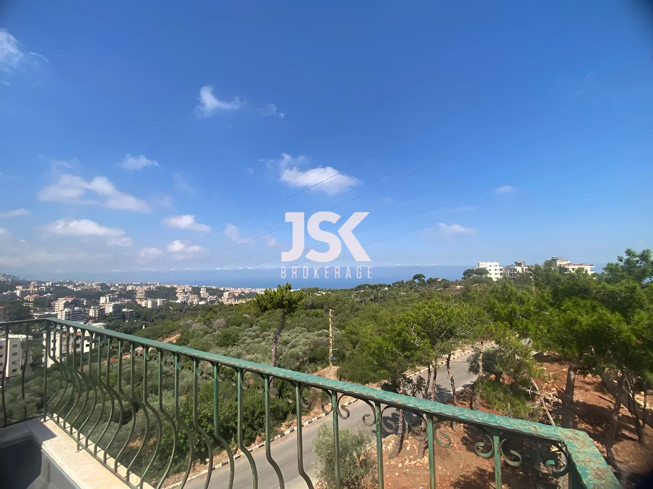 Apartment for Sale in Deir Qoubel - 3 bed
