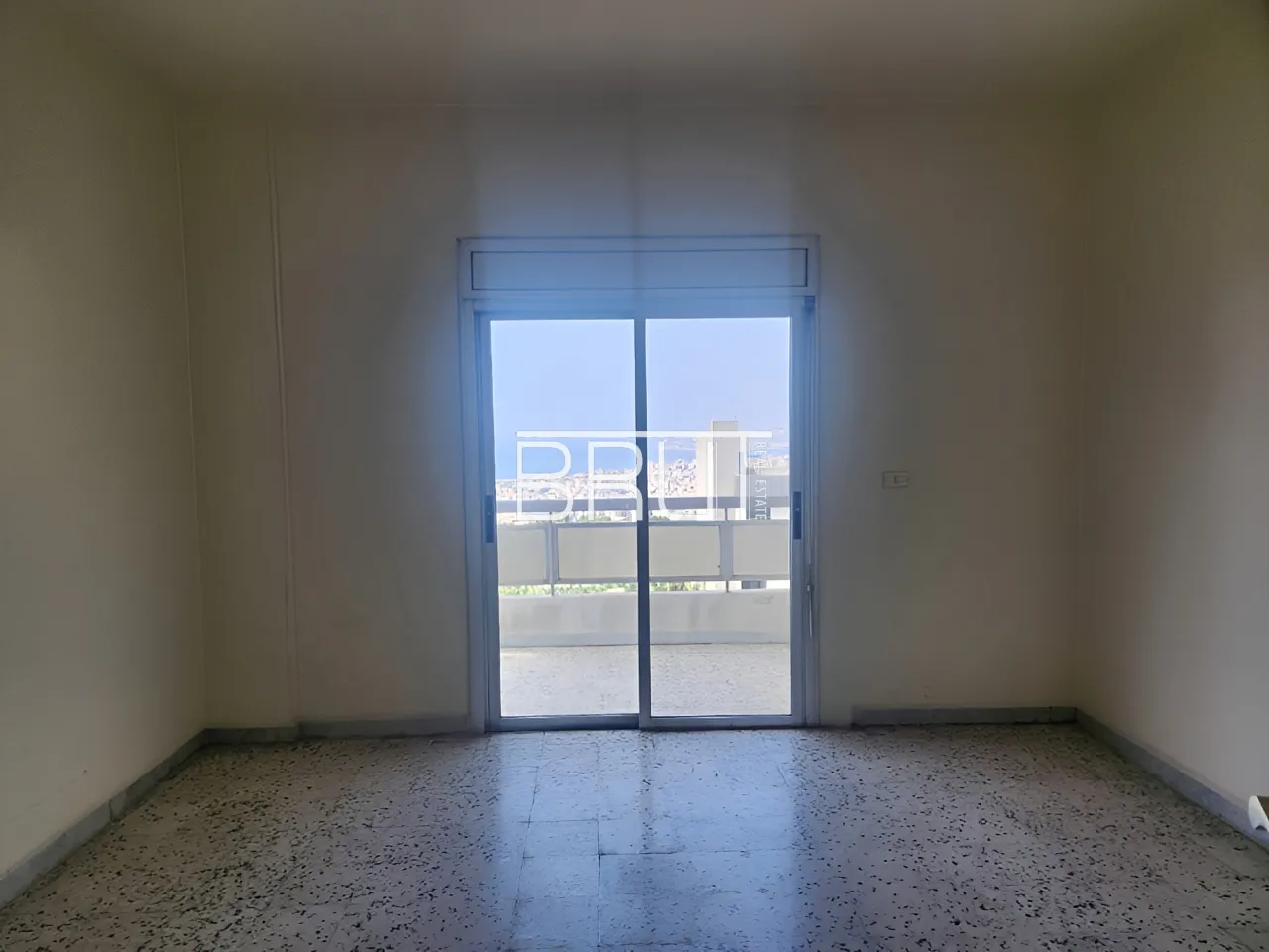 Apartment for Rent in Zouk Mosbeh