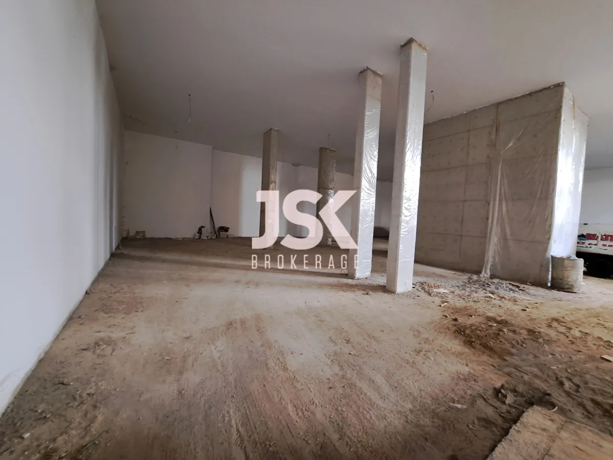 Warehouse for rent in Sabtiyeh