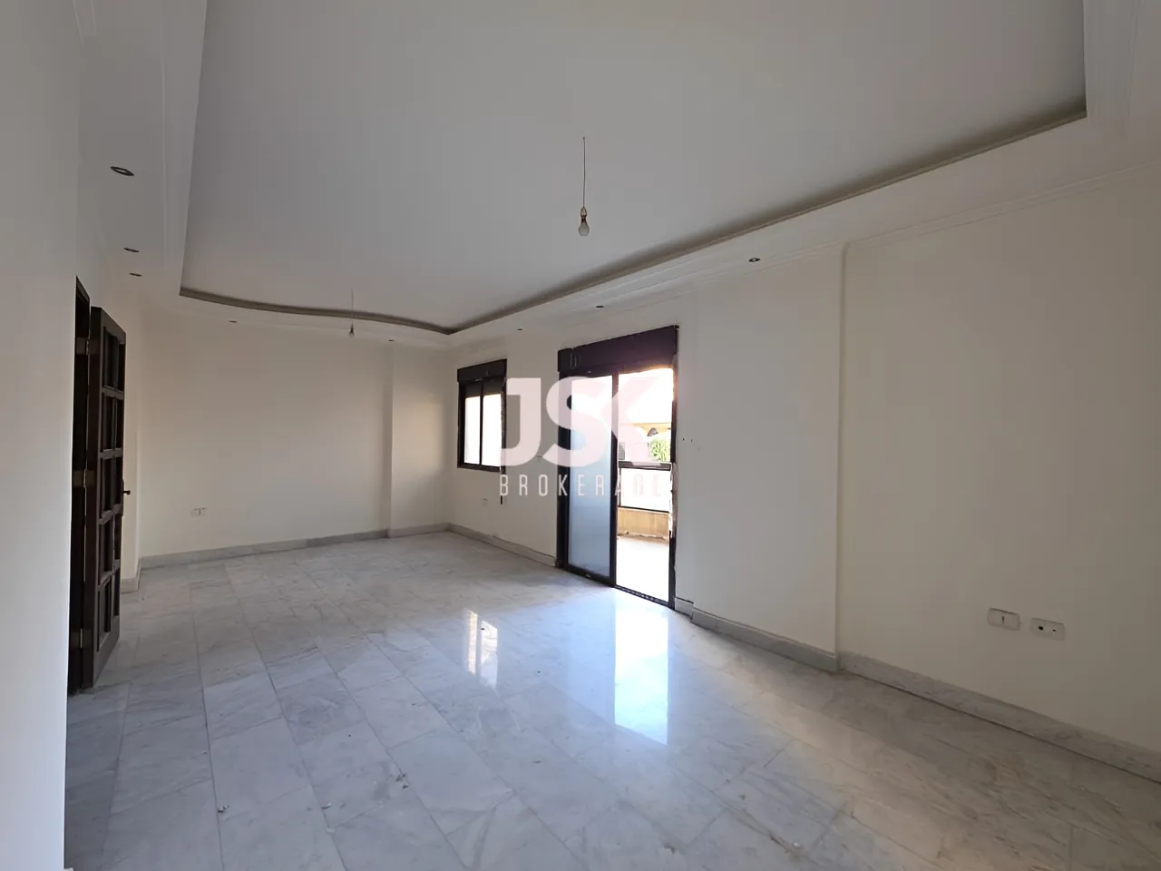Apartment for Sale in Forn El Chebbak - 3 bed, 1 bath