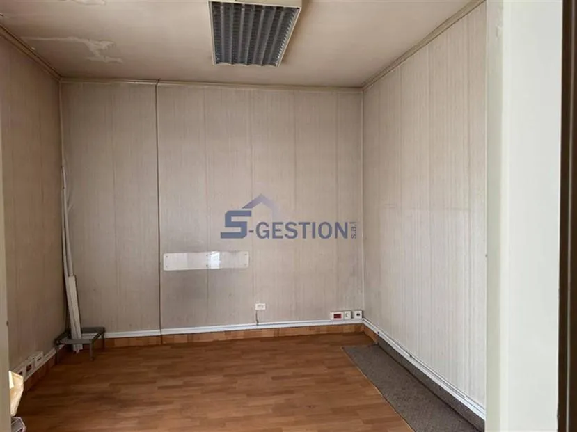 Office for rent in Achrafieh