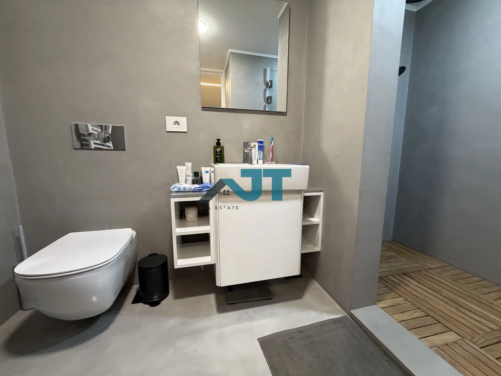 Loft for sale in Gemmayzeh, beirut, lebanon