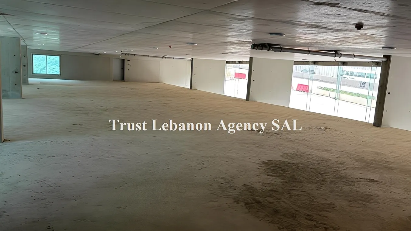 Commercial Property For Rent in Baabda, Louaizeh