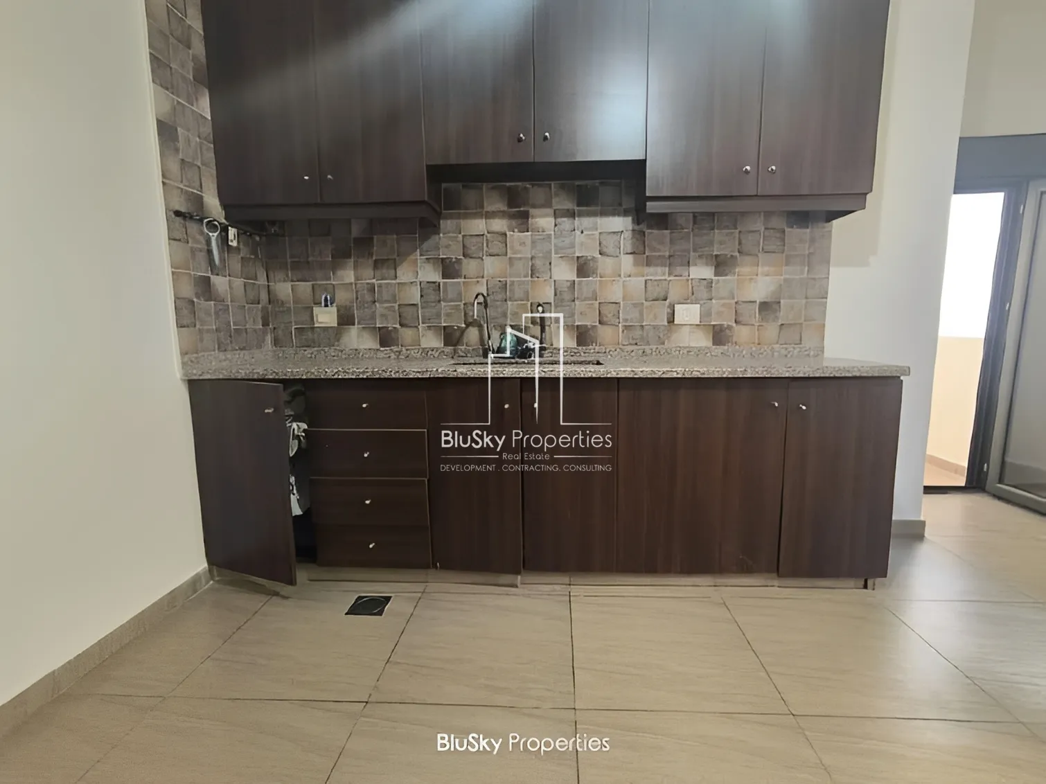 Apartment for Sale in Bkenneya