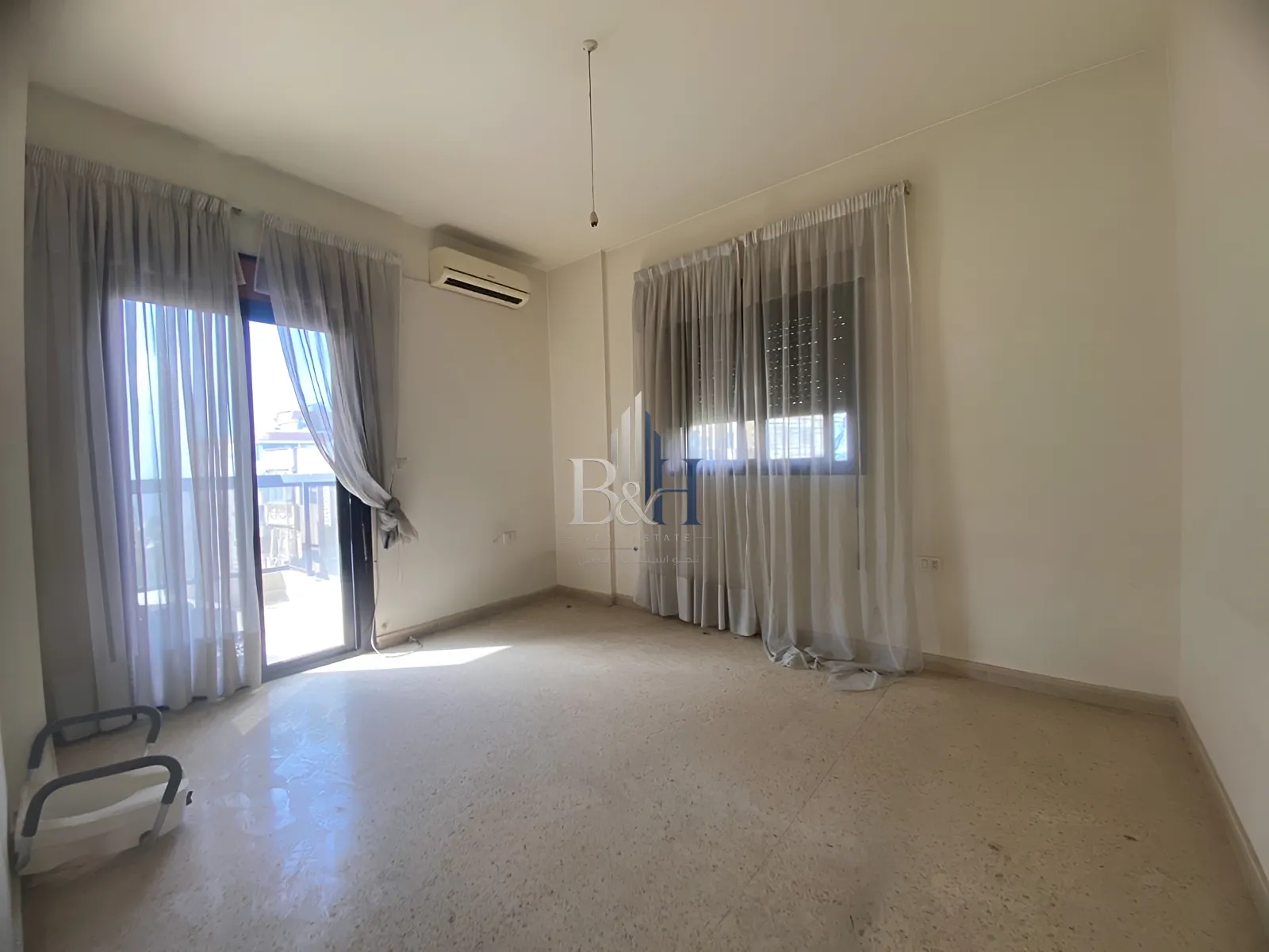 Apartment for sale in Dawhet aramoun, lebanon