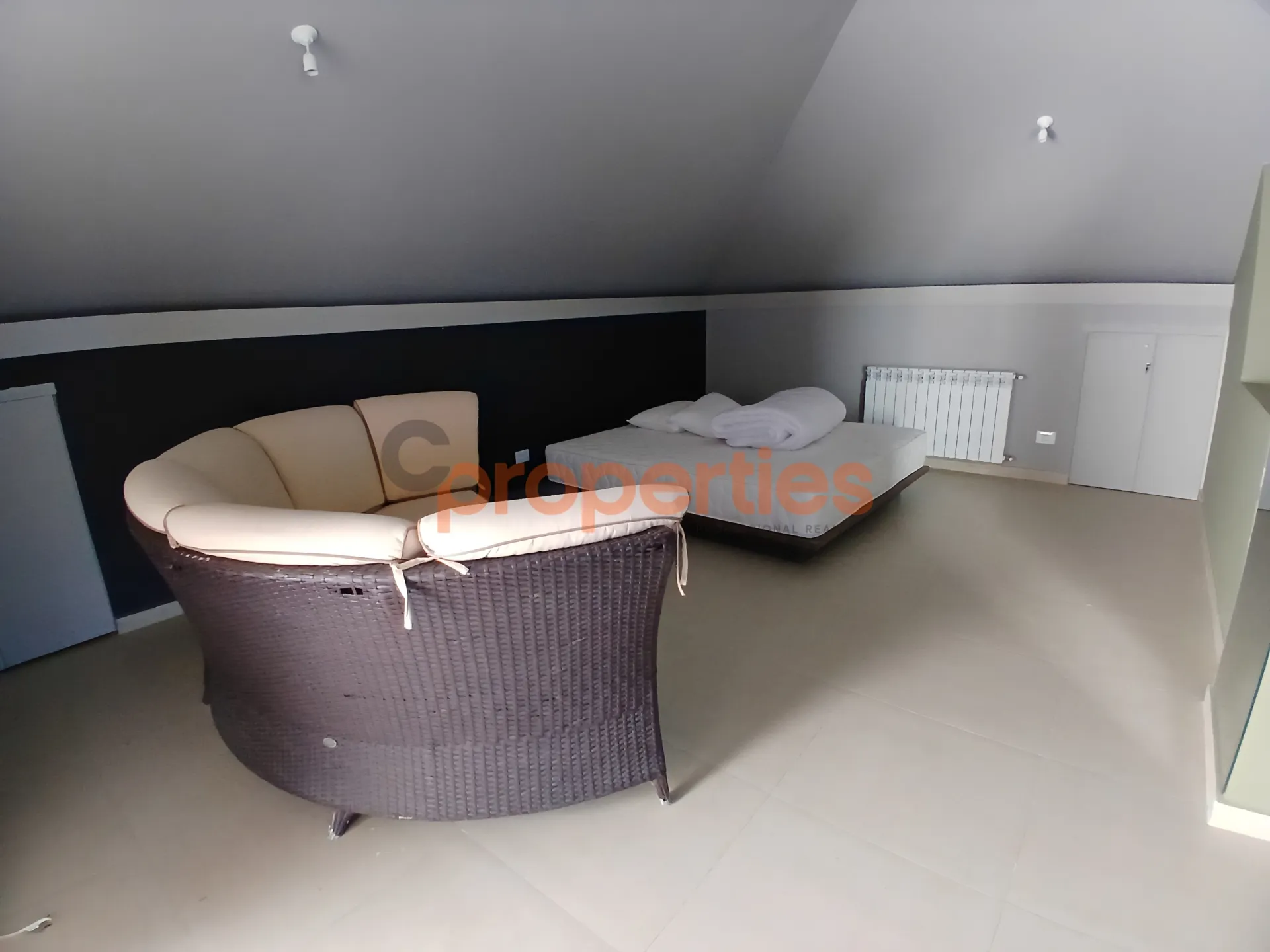 Apartment for Sale in Khenchara & Jouar