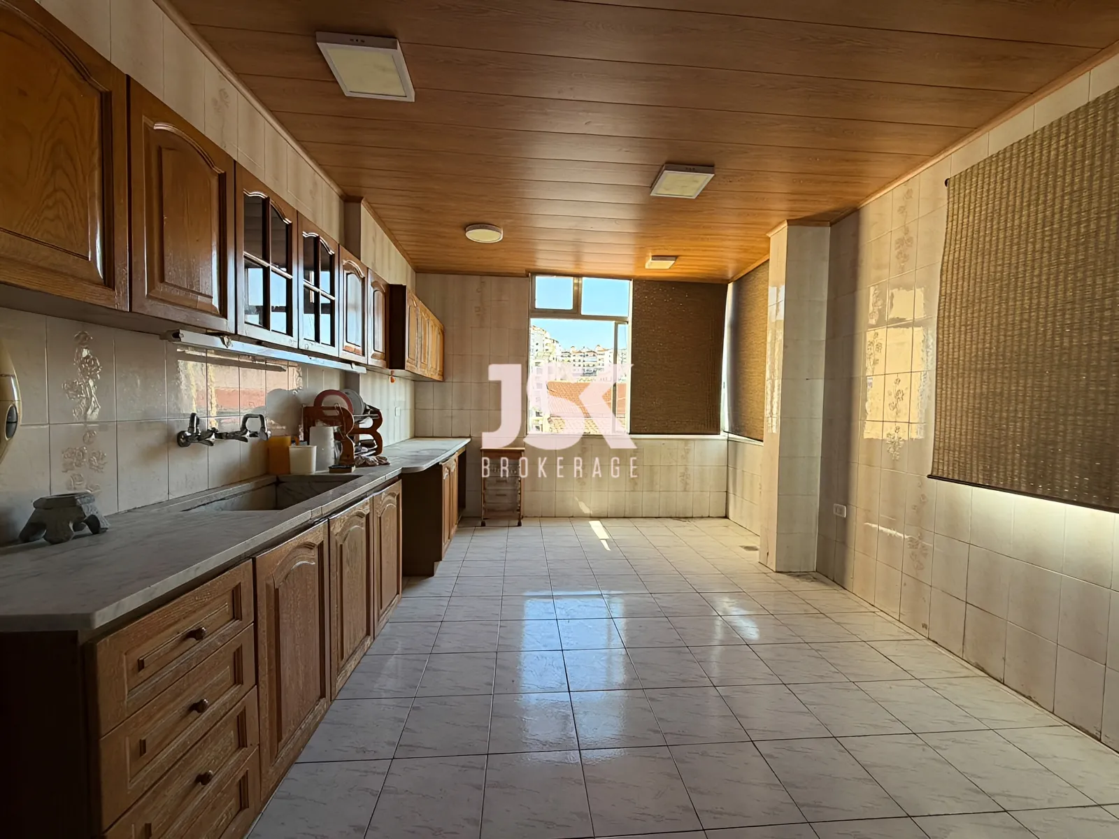 Apartment for Sale in Adonis