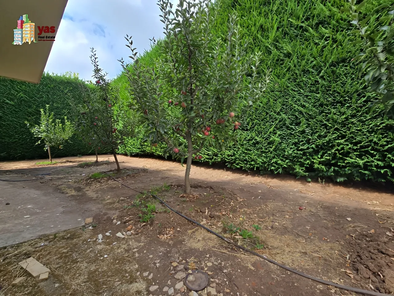 Villa for Sale in Kfardebian