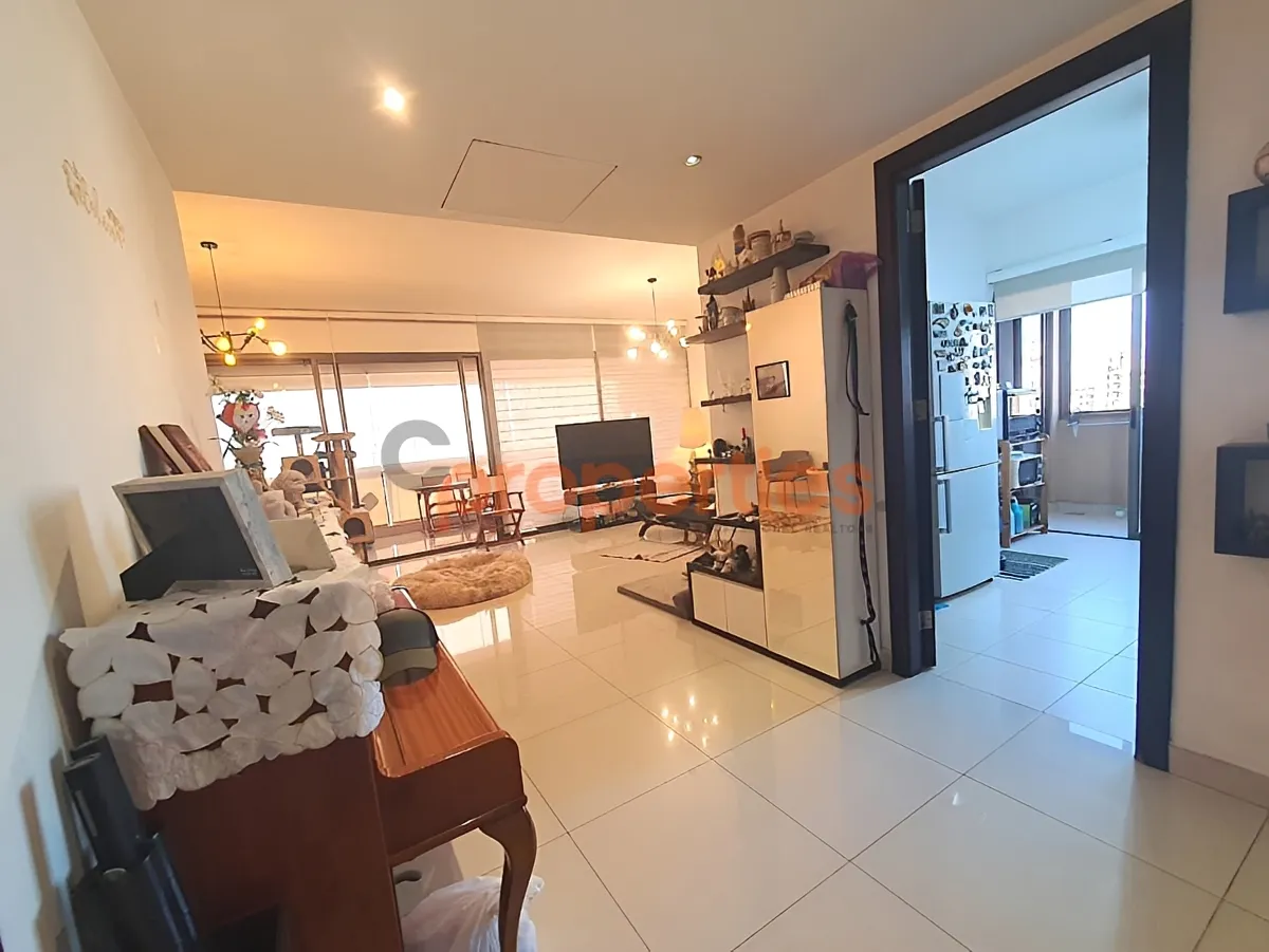 Apartment for Sale in Jdeideh - 3 bed, 4 bath