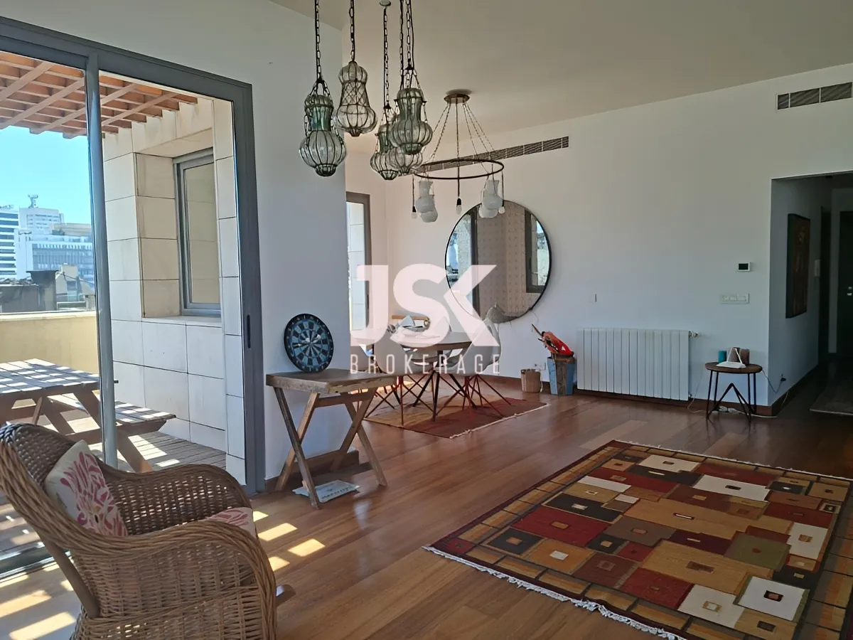 Apartment for Rent in Clemenceau, Beirut, Lebanon - 3 bed, 3 bath