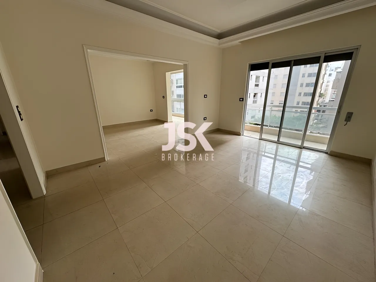 Apartment for Rent in Raoucheh - 2 bed, 2 bath