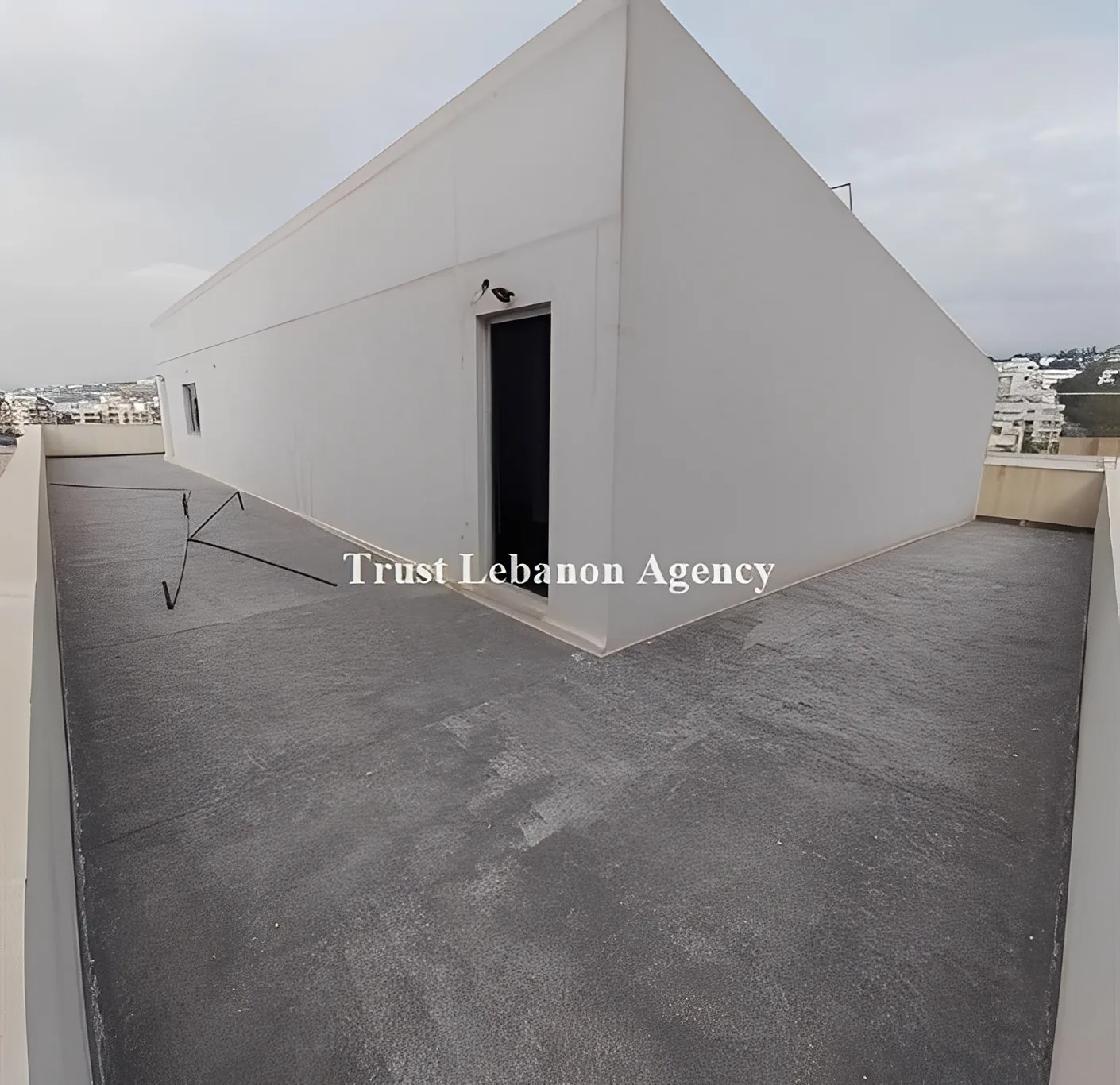 Office for rent in Baabda, Hazmieh