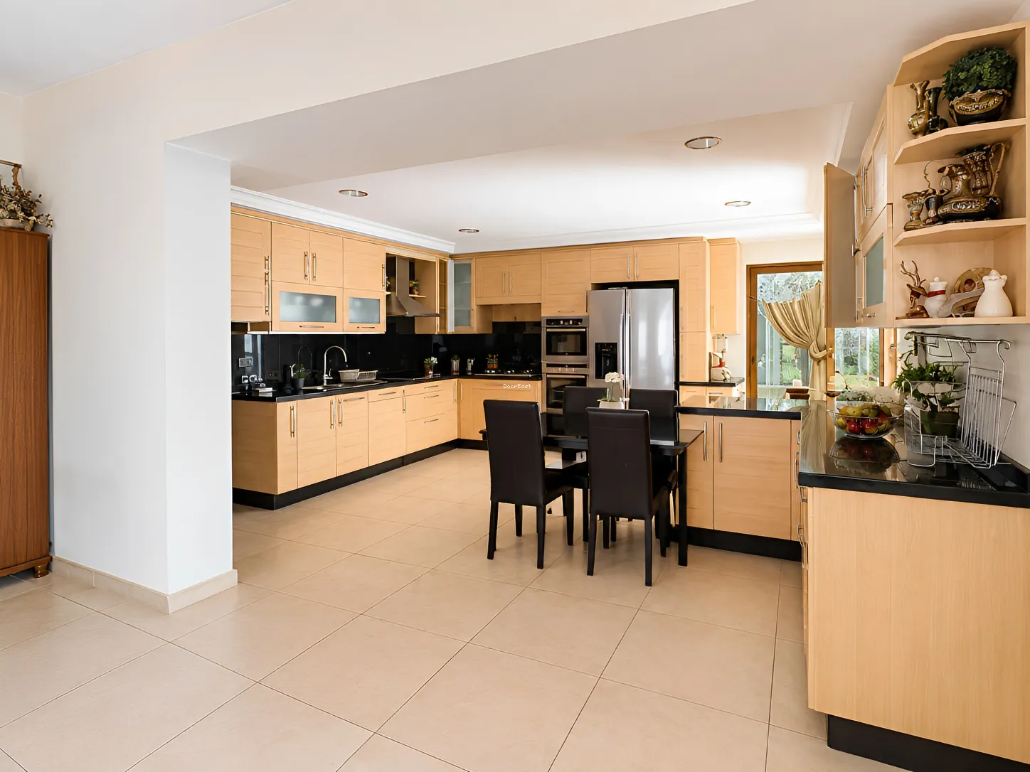Apartment for sale in Mar Takla