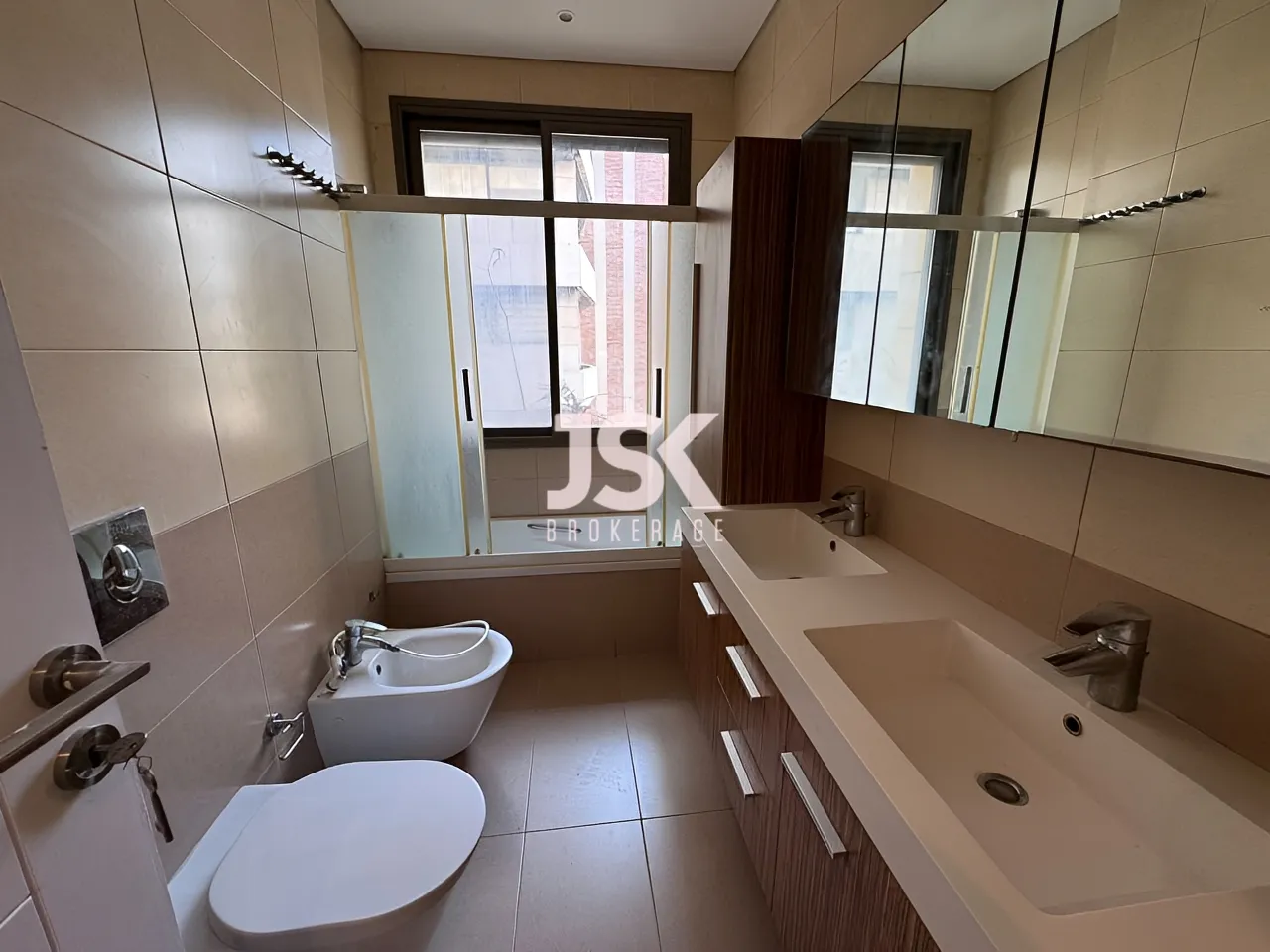 Apartment for Sale in Ras Beirut