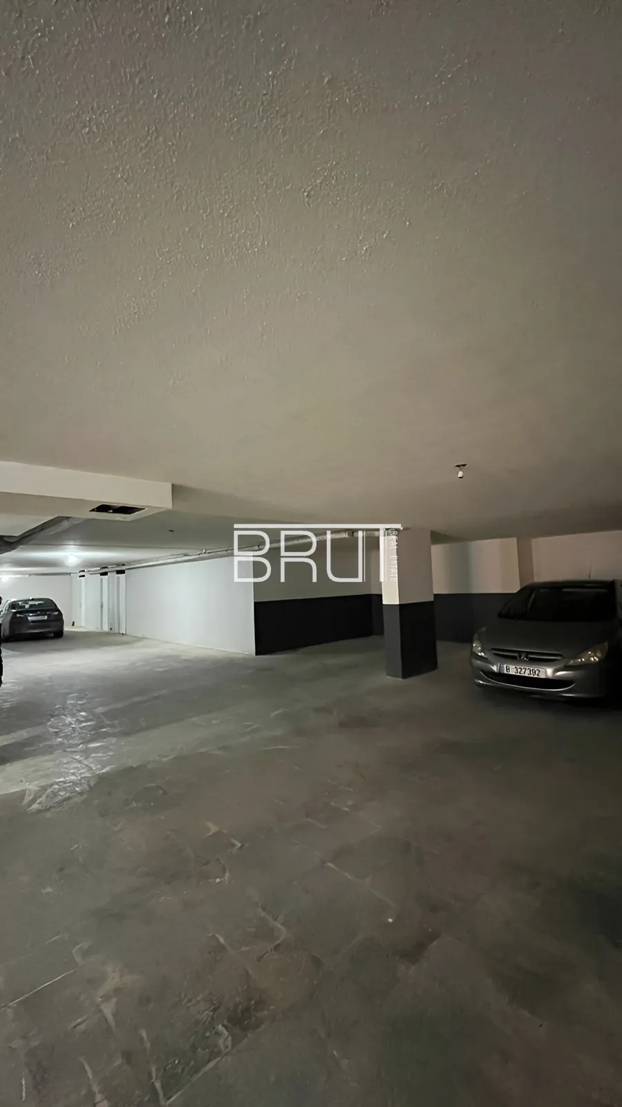 Apartment for Sale in Ballouneh