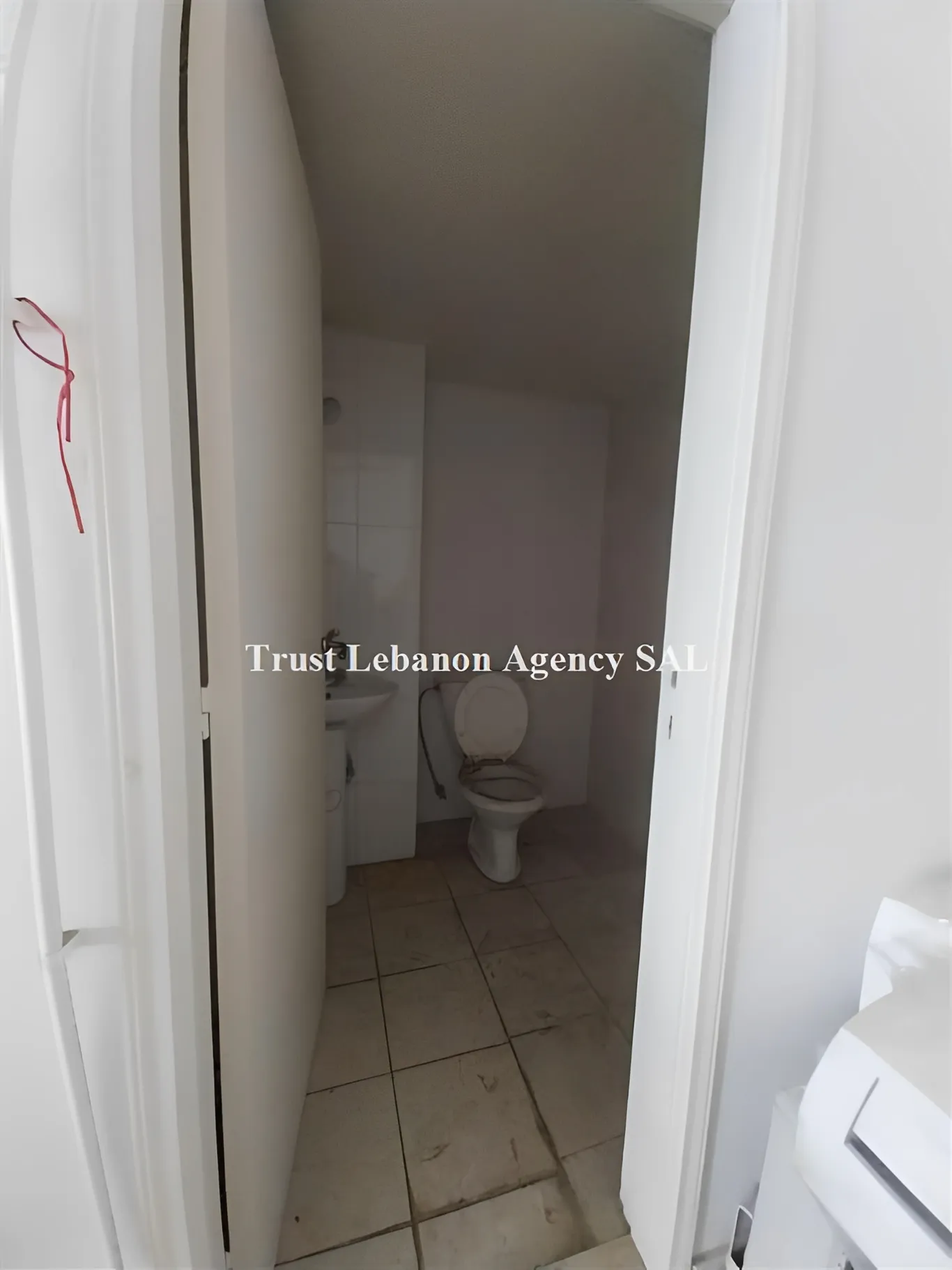 Shop for sale in Metn, Tilal Ain Saadeh