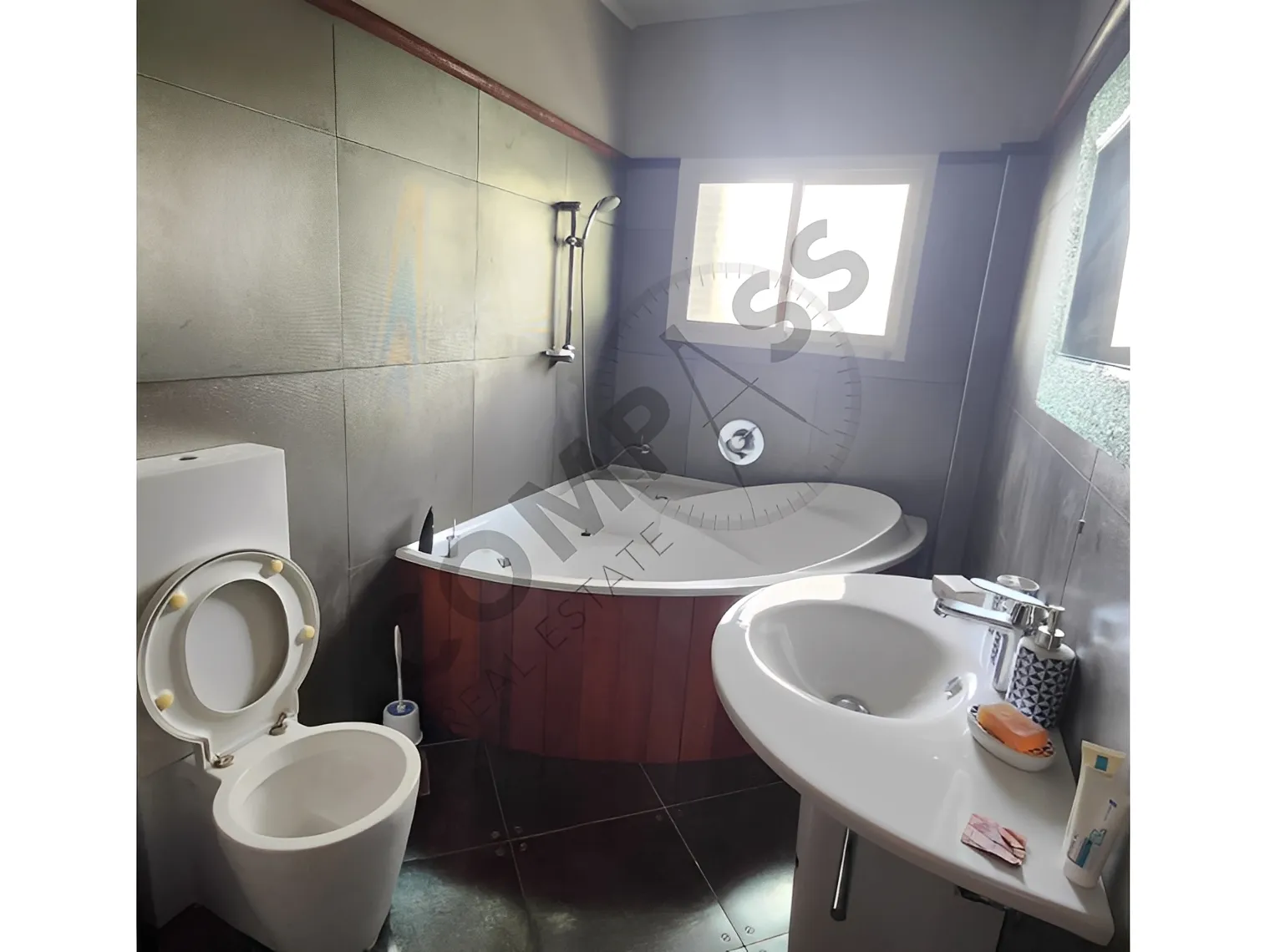 Apartment for Sale in Achrafieh, Beirut, Lebanon