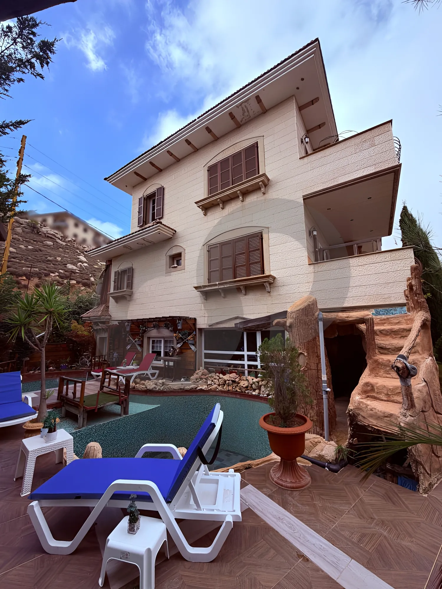Villa for Sale in Saoufar