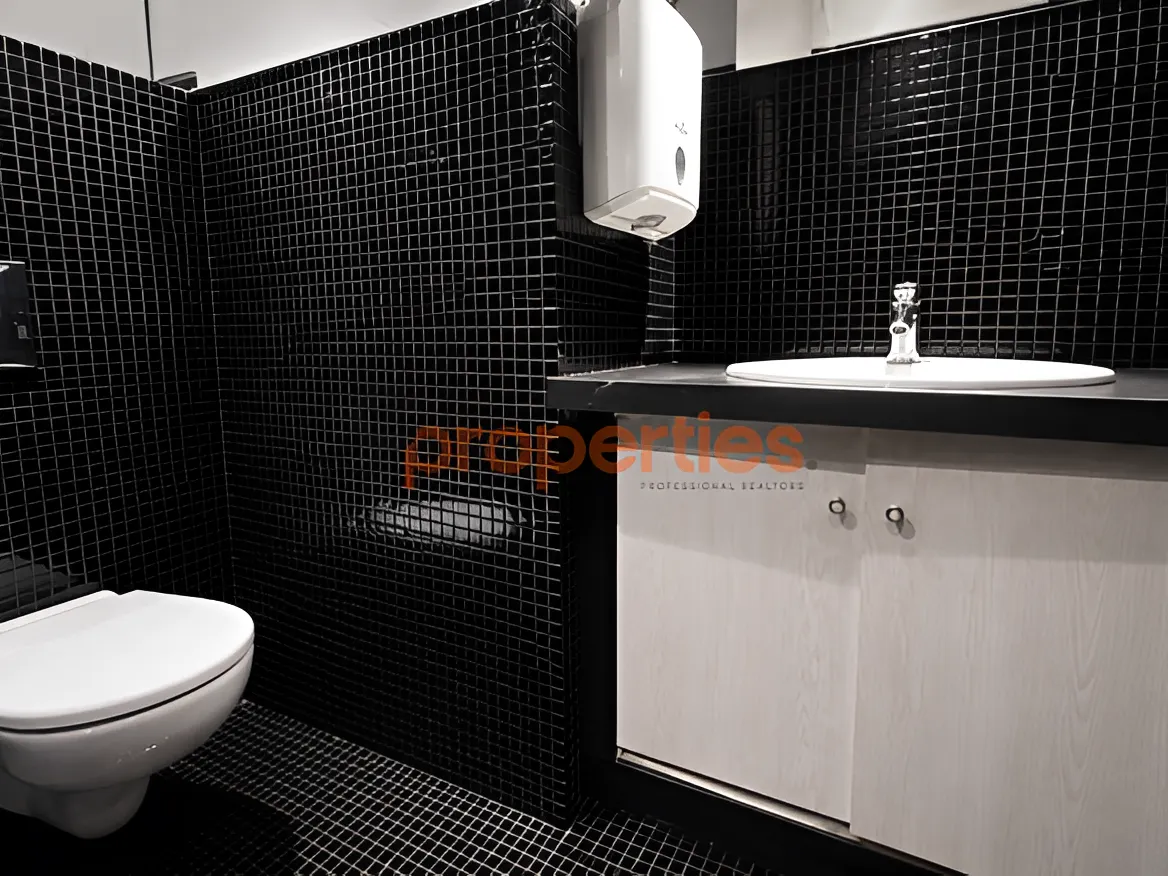 Shop for rent in Ramleh Al Bayda, Beirut, Lebanon