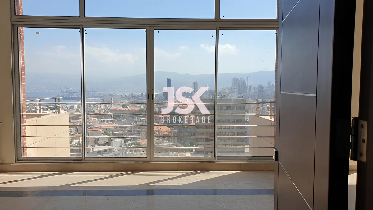 Apartment for Sale in Clemenceau, Bayrut, Lebanon