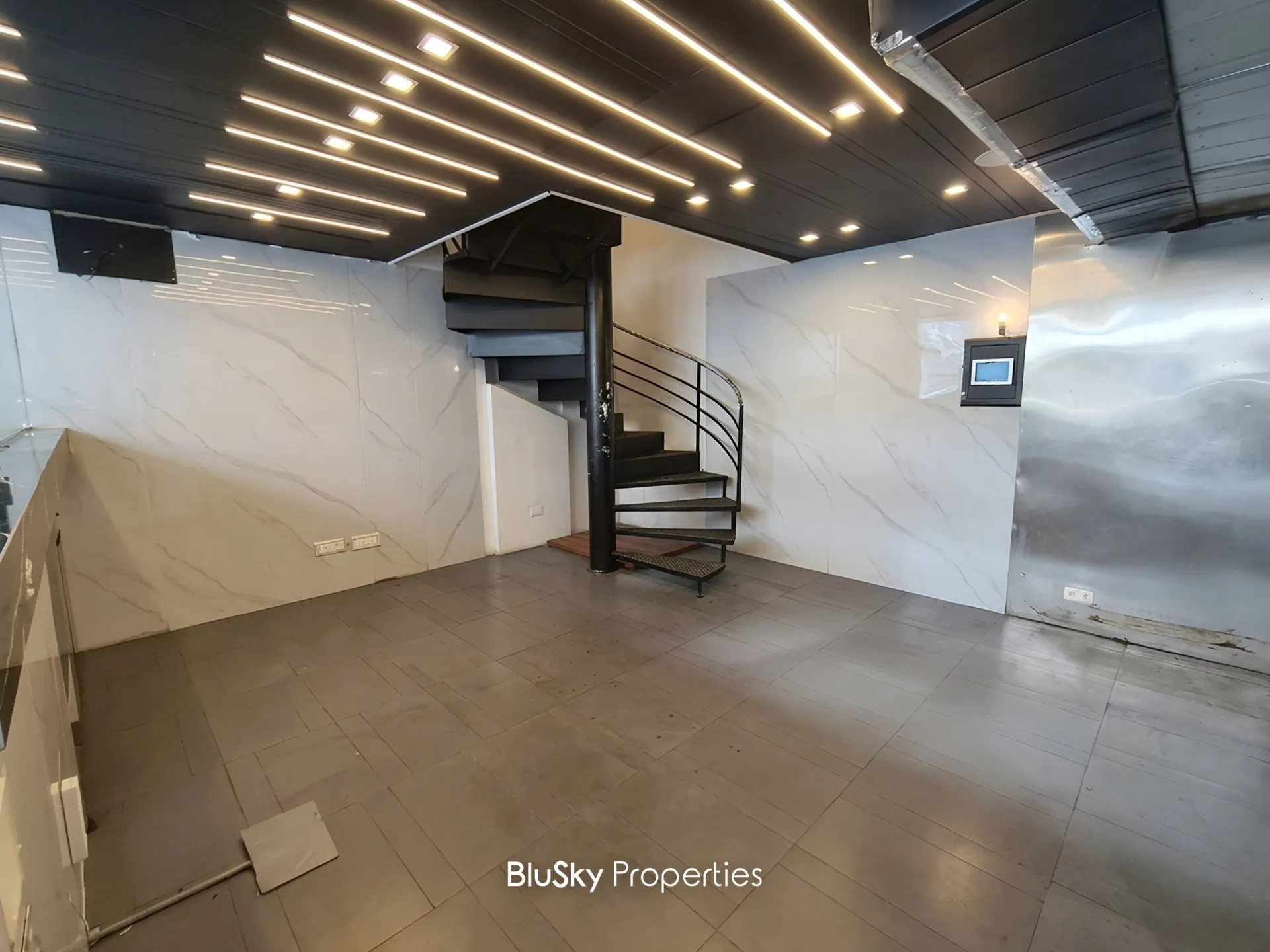 Shop for rent in Jal El Dib