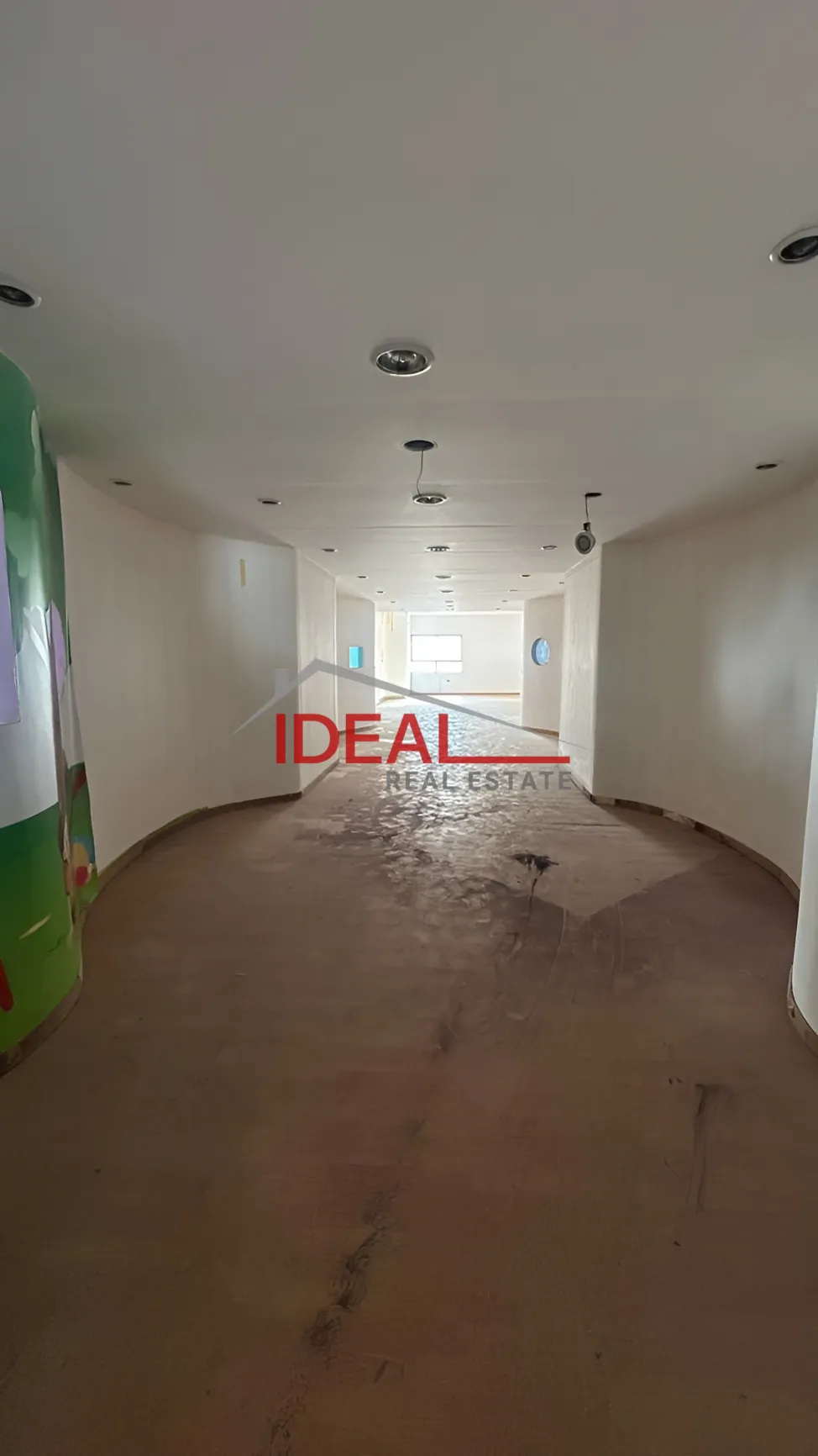 Shop for rent in Zouk Mosbeh, Lebanon