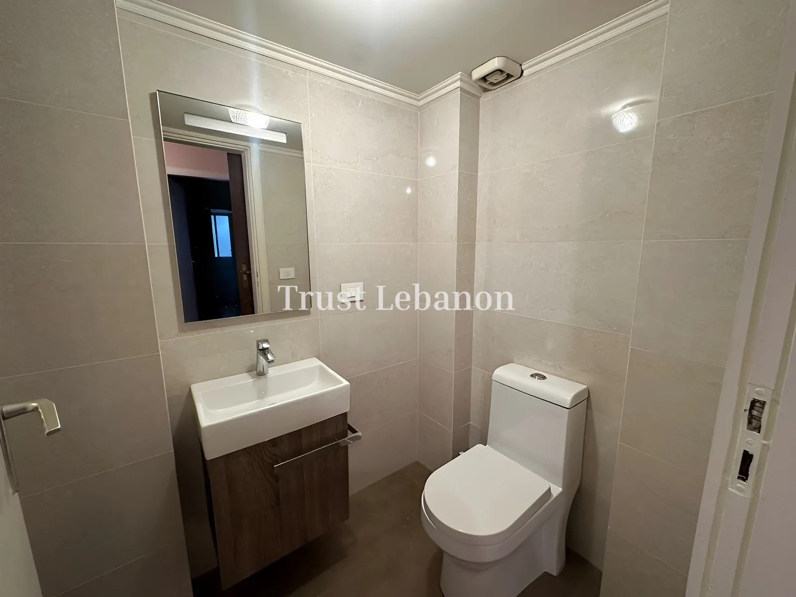 Apartment for sale in Ain Saadeh