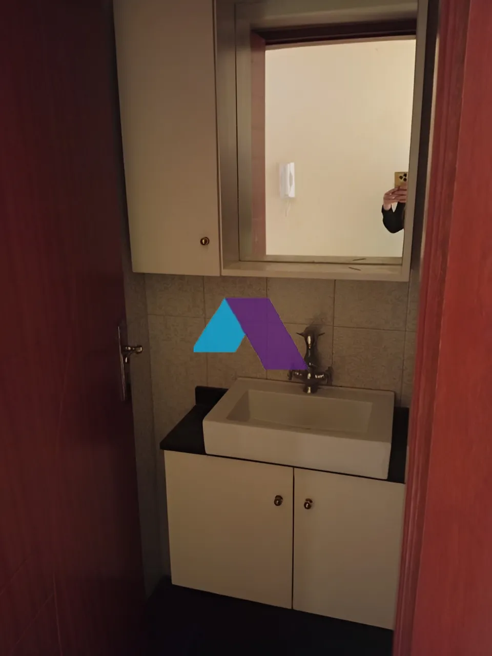 Apartment for Sale in Qornet El Hamra