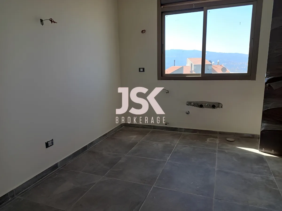 Duplex for Sale in Ballouneh, Lebanon - 4 bed, 5 bath