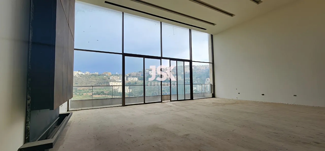Apartment for Sale in Baabda - 4 bath