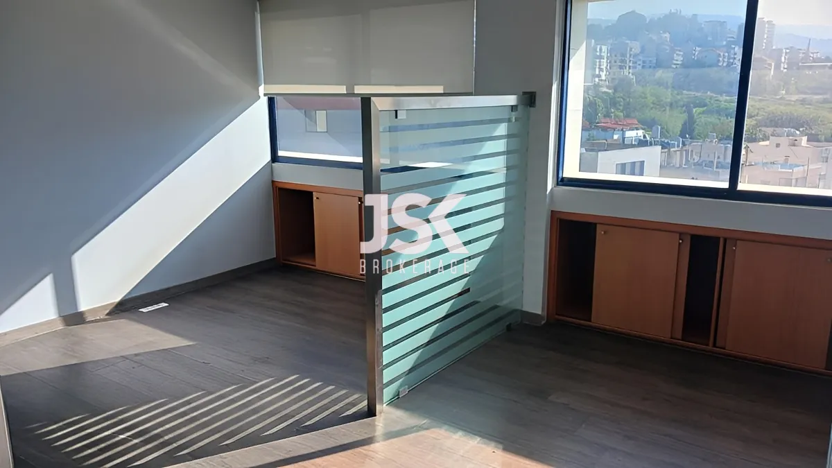 Office for rent in Dbayeh