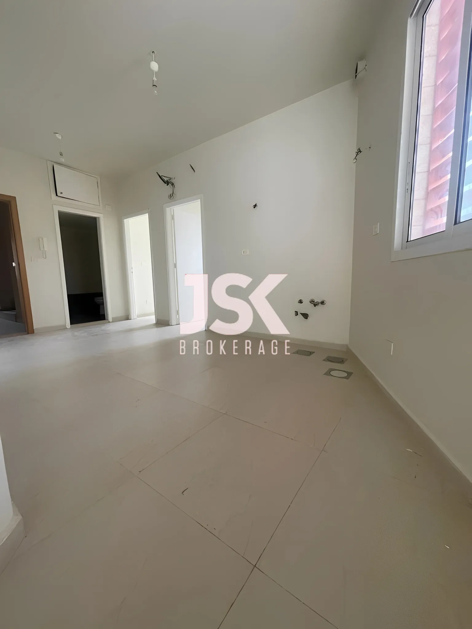 Office for Sale in Fatqa