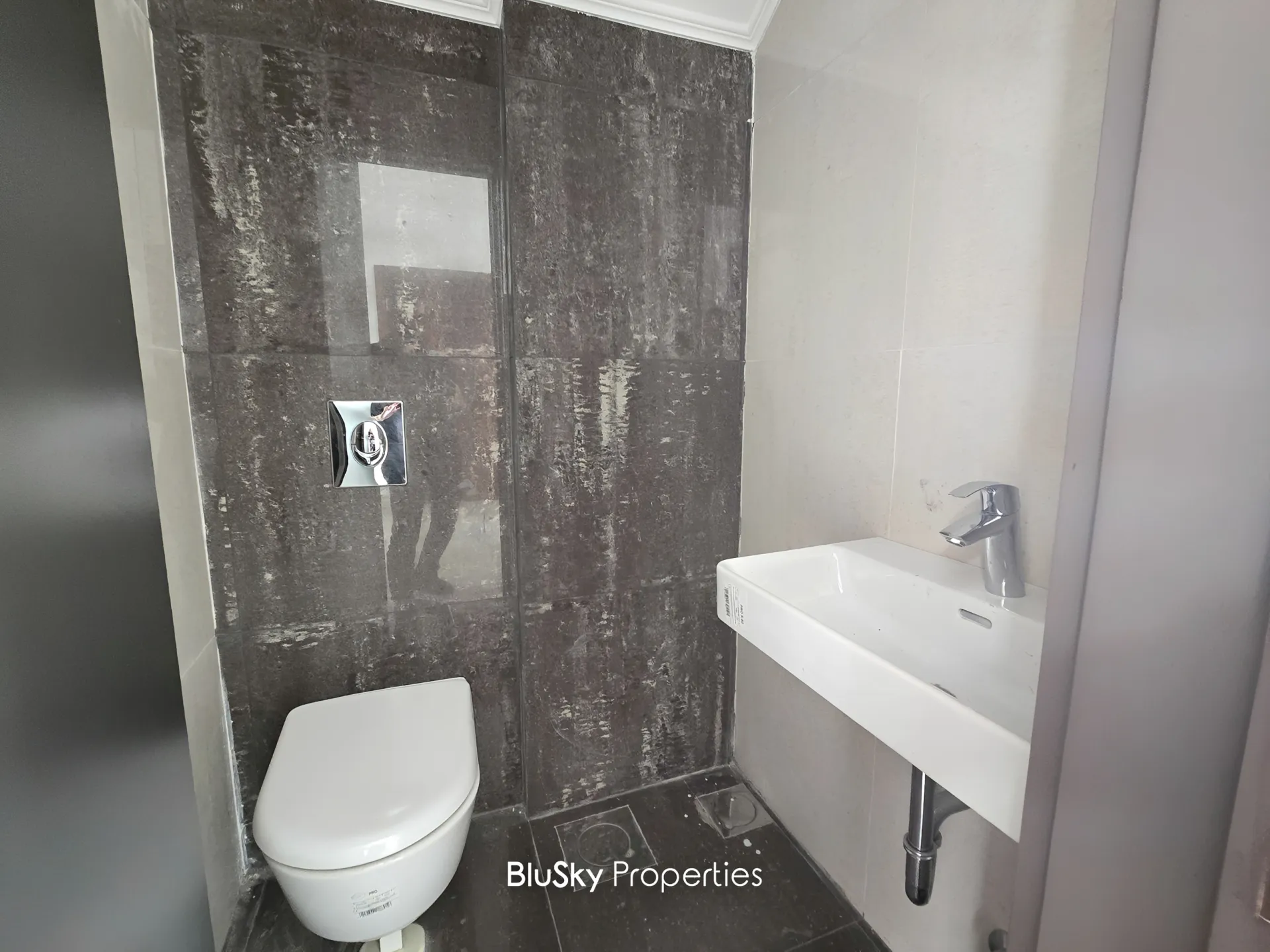 Apartment for sale in Mansourieh, lebanon