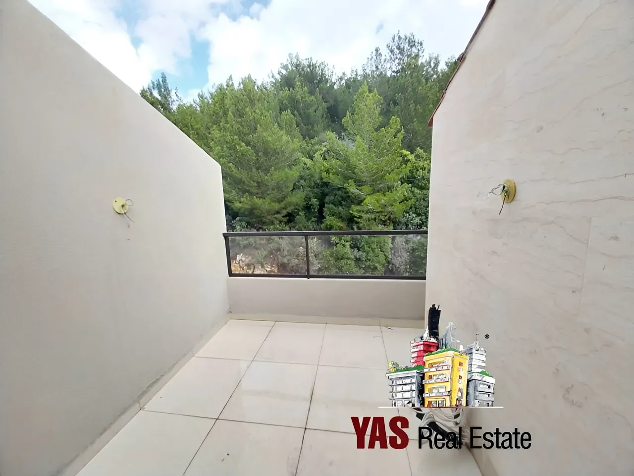Apartment for Sale in Maaysra