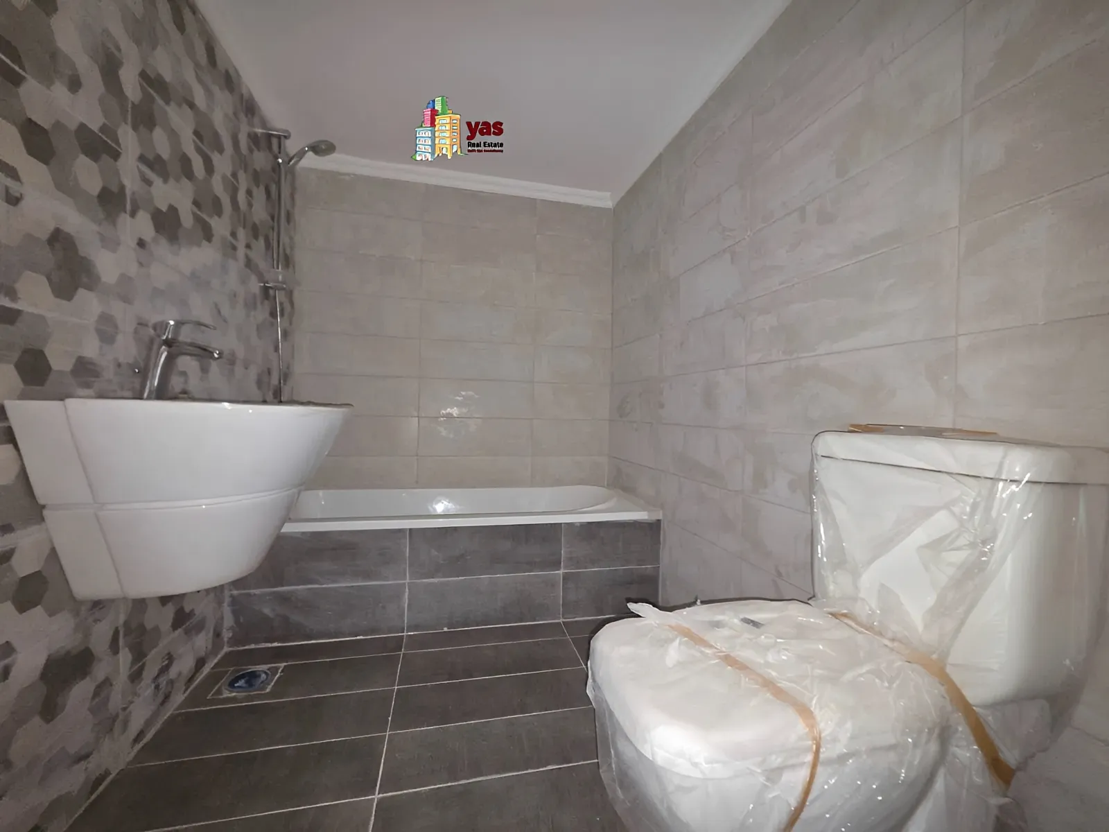 Apartment for Sale in Ajaltoun - 3 bed, 1 bath