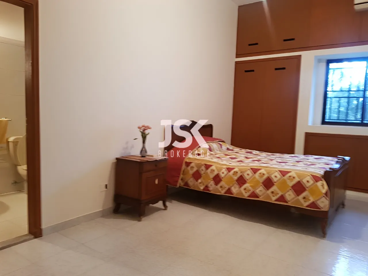 Building for Sale in Fatqa