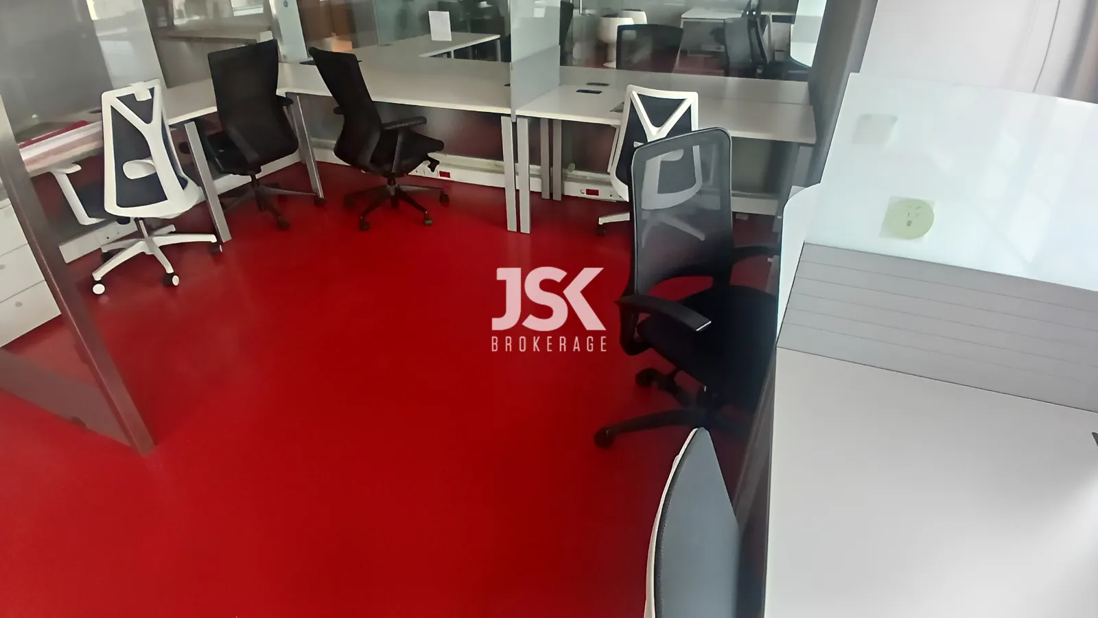 Office for Rent in Sin El Fil