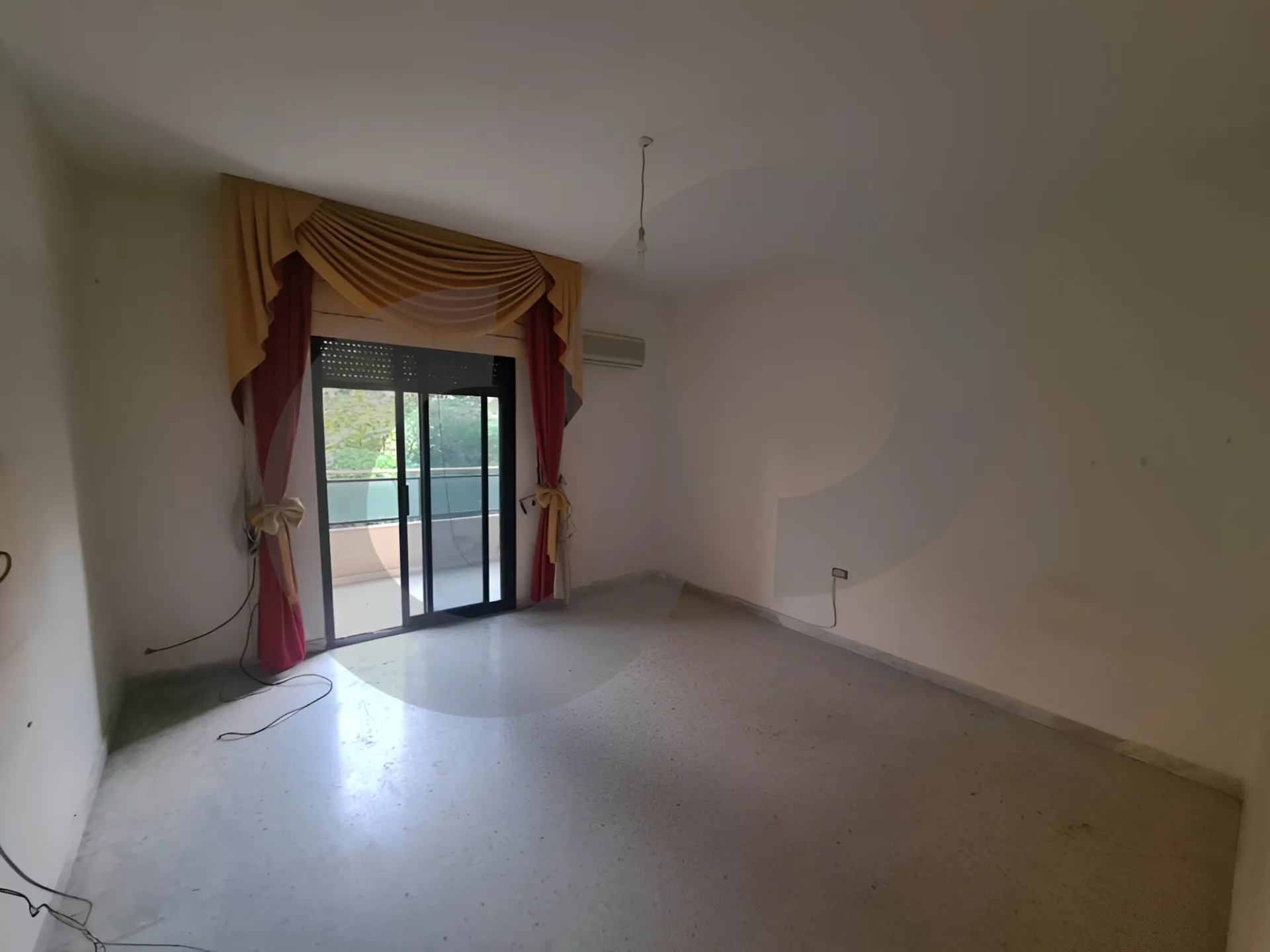 Apartment for Sale in Khaldeh
